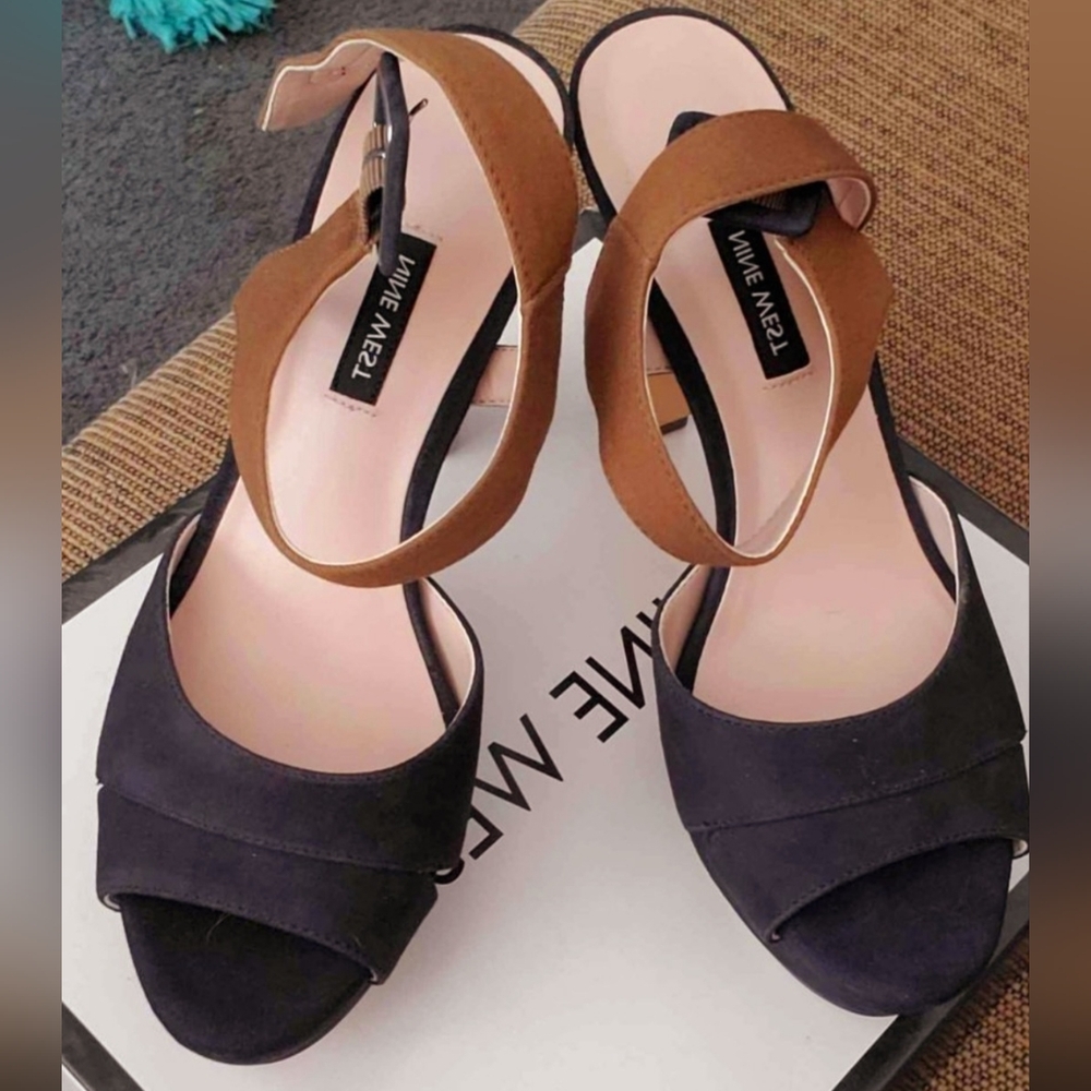 Nine West Navy Blue / Forrest Green Heels